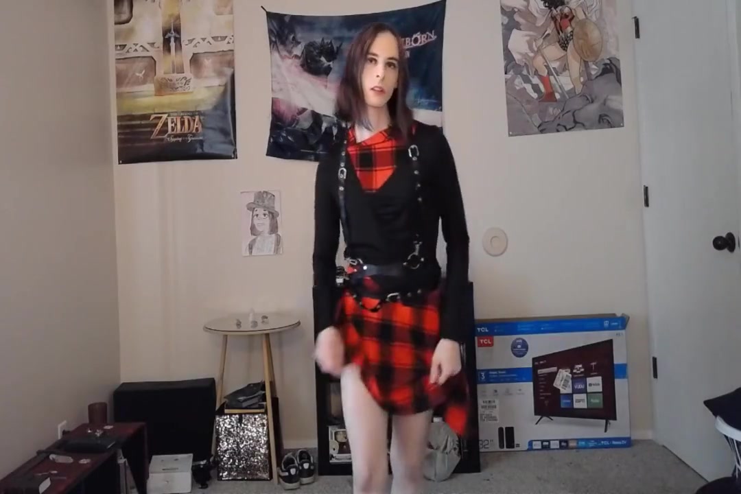 Gothic Azzy Stripping