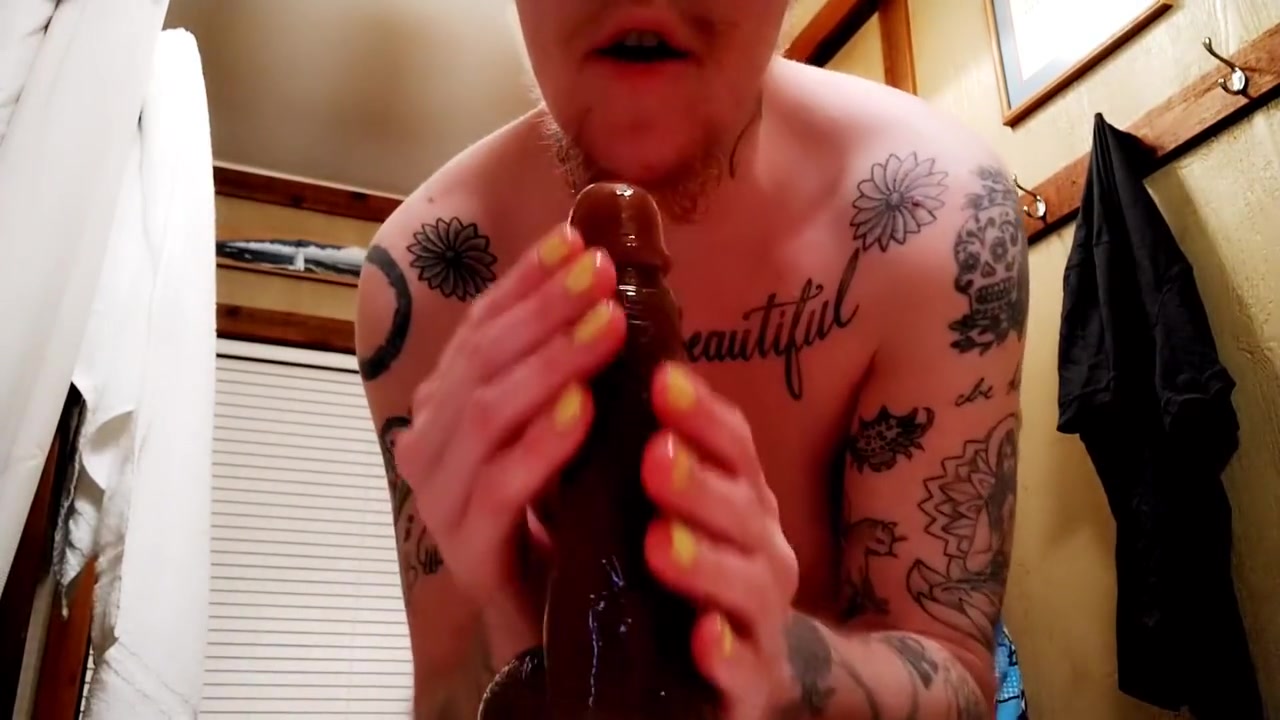 Ftm Oiled Bbc Handjob