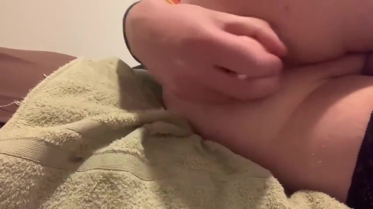 Wrecked Asshole Swallows Dildo Like Its Nothing