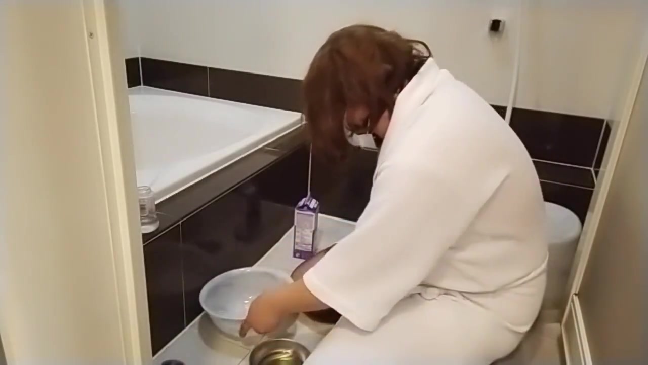 Eat Cereal With Pee And Milk From The Anus