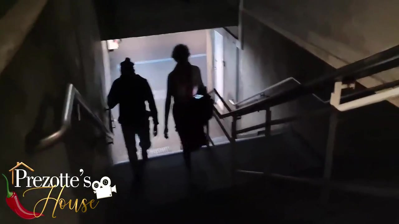 Sabrina Prezotte - Trans Dotada Fode Com O Macho Soldado Que Encontrou No Metro(completo No Red) 5 Min