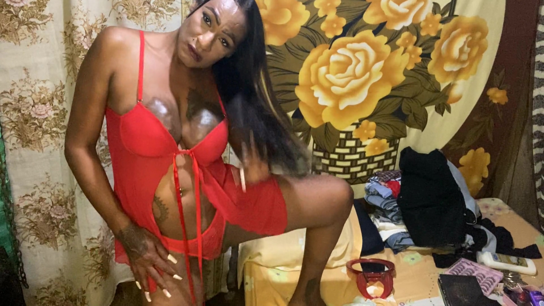 Travesti Latino Enorme Culo