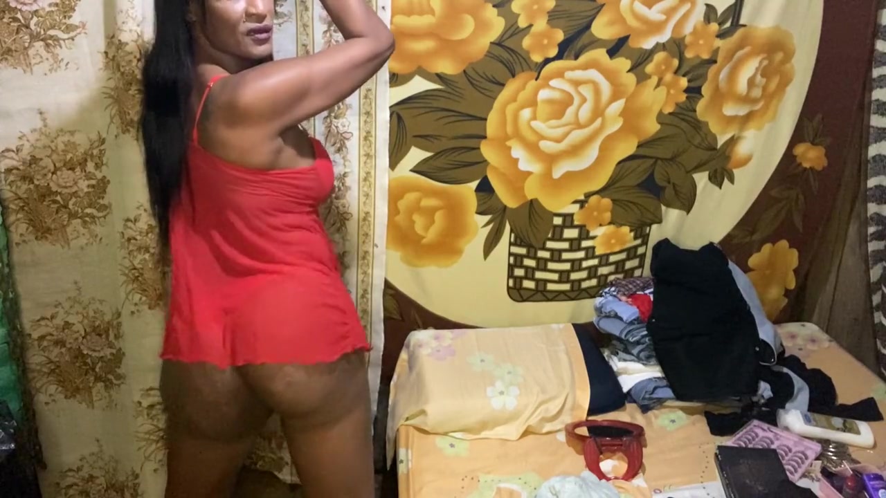 Travesti Latino Enorme Culo