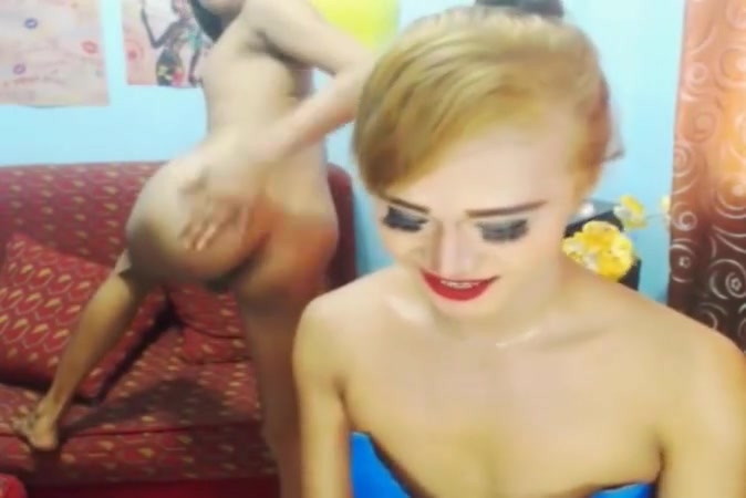 Facial cumshot with hot shemale lovers