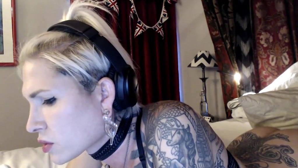Dannidanielss cam show - 01042017 2