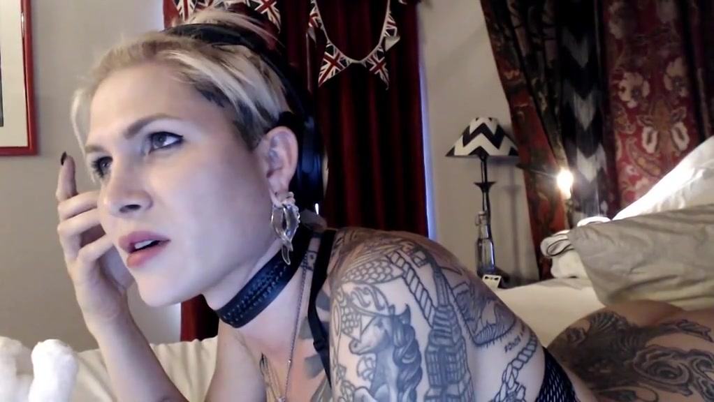Dannidanielss cam show - 01042017 2