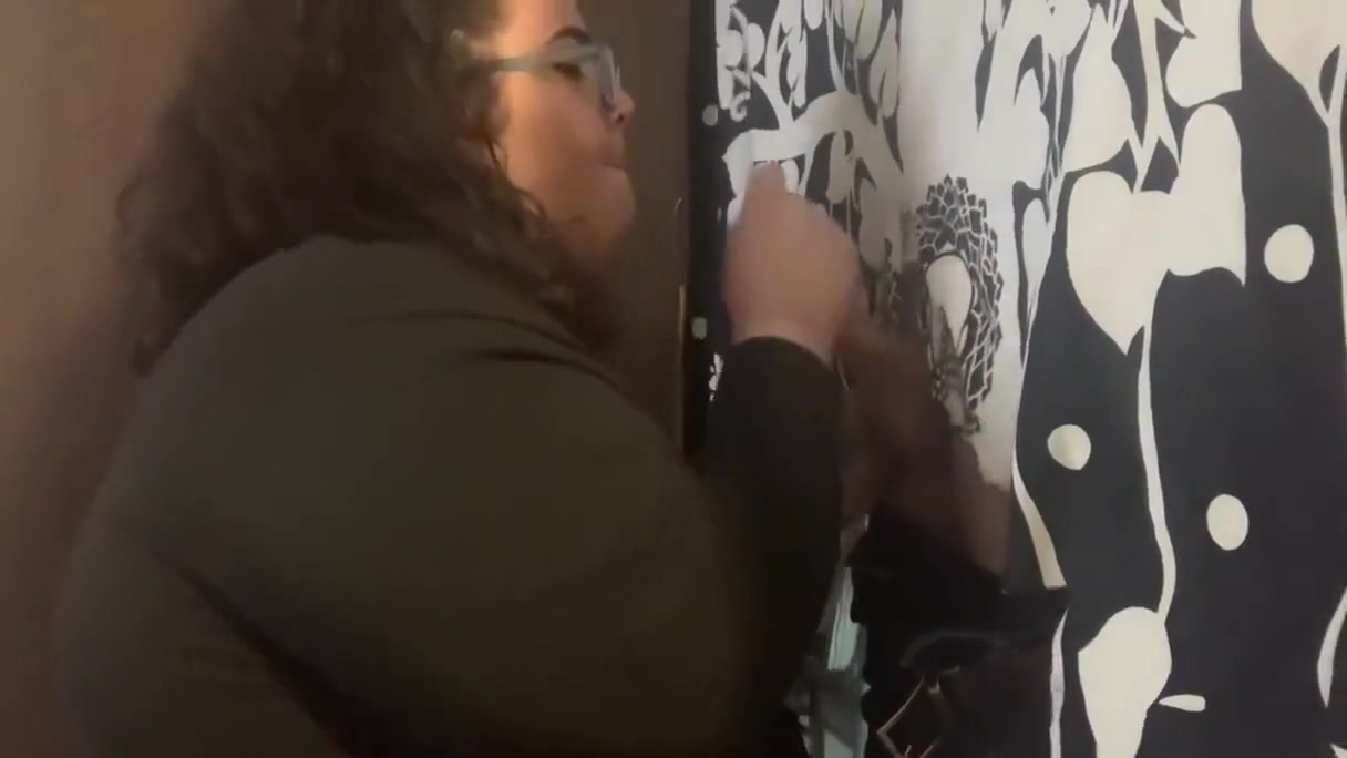 Bbw Tranny Sucks Dl Str8 At Gloryhole