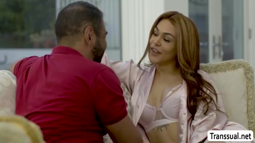 Eva Maxim In Busty Shemale Gets Her Wet Ass Pounded By Boyfriend