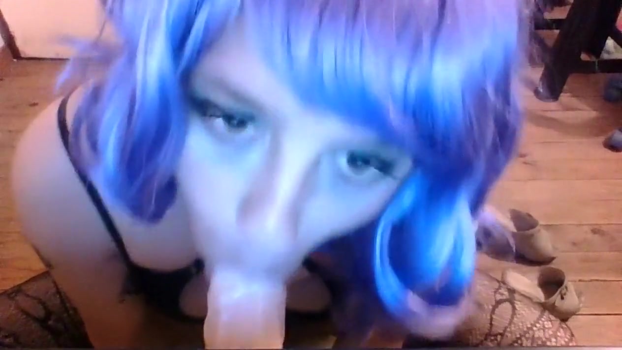Nikky cd Blowjob dildo