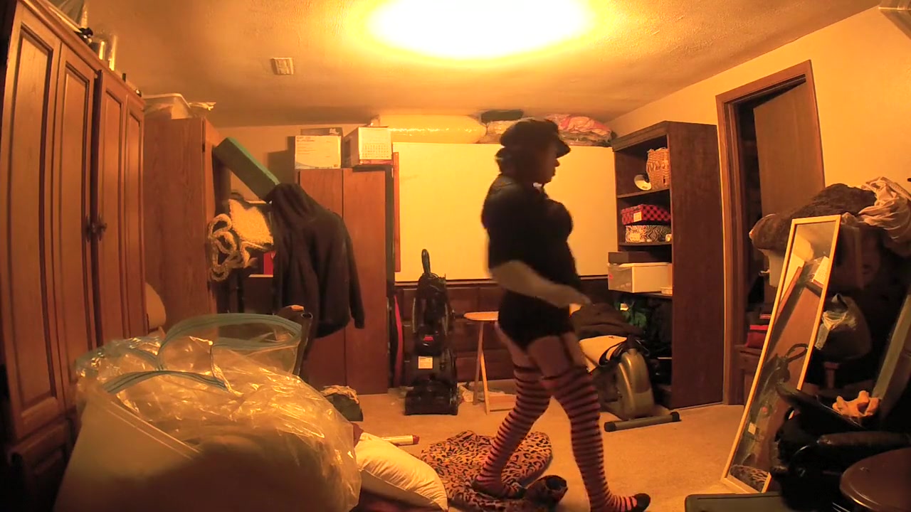 CD Dancing smoking horny