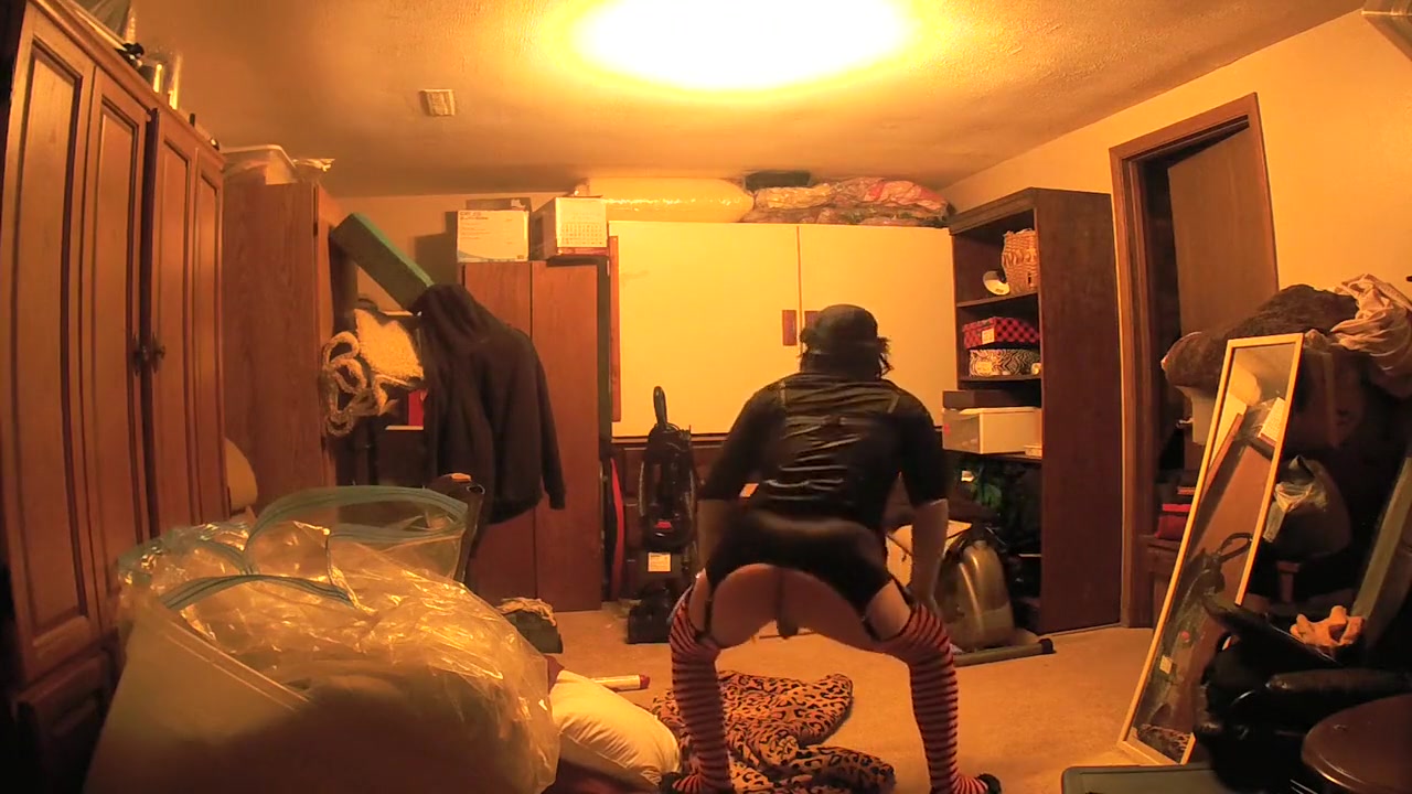CD Dancing smoking horny