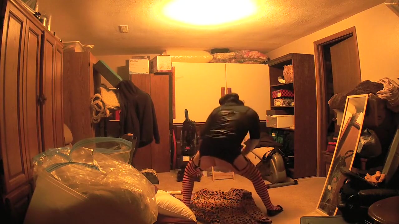 CD Dancing smoking horny