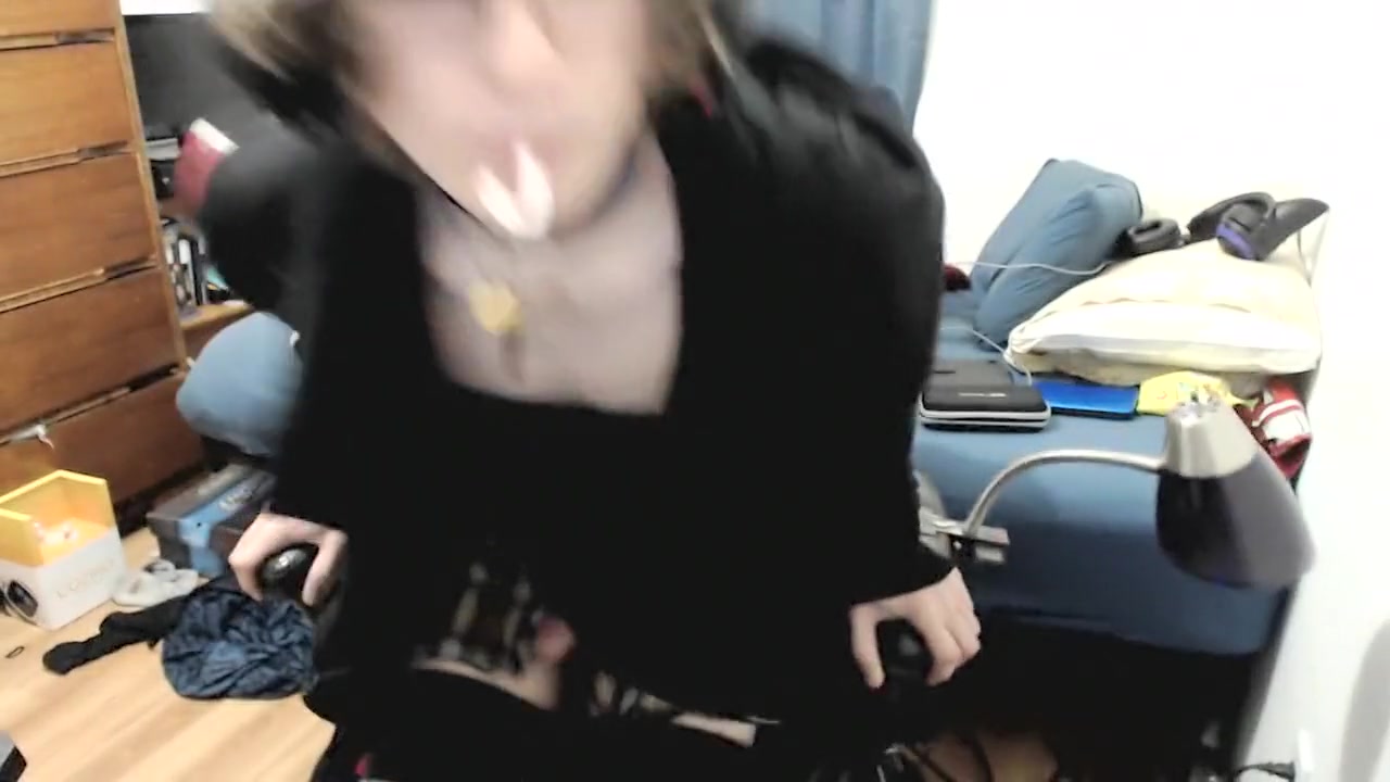CD Masturbating on Cam