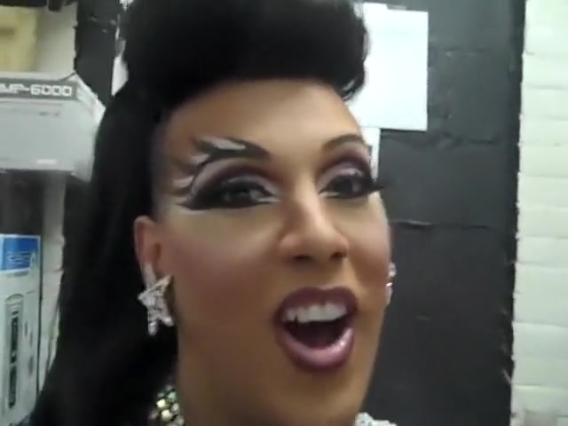 Avals Mateo xplore how Amy DeMilo tuck...with Alexis Mateo