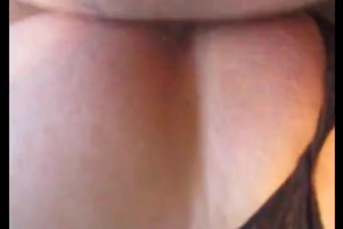 Dotado gozando no cuzinho da transex