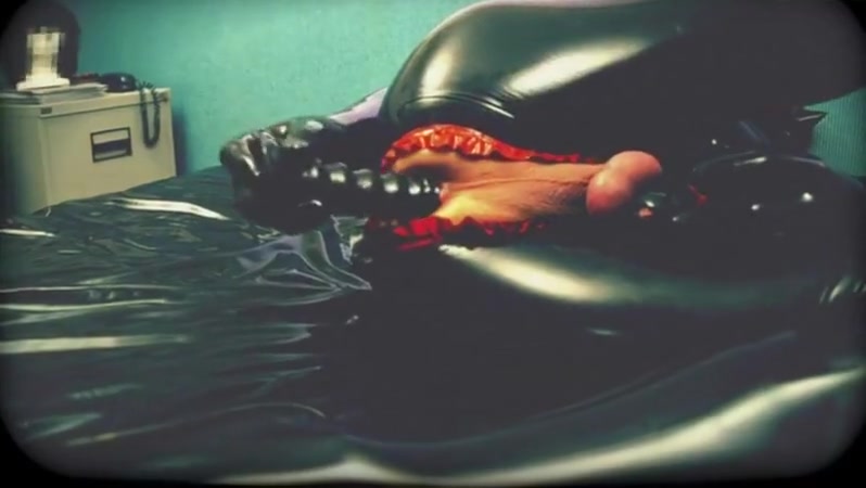 Rubber transdoll