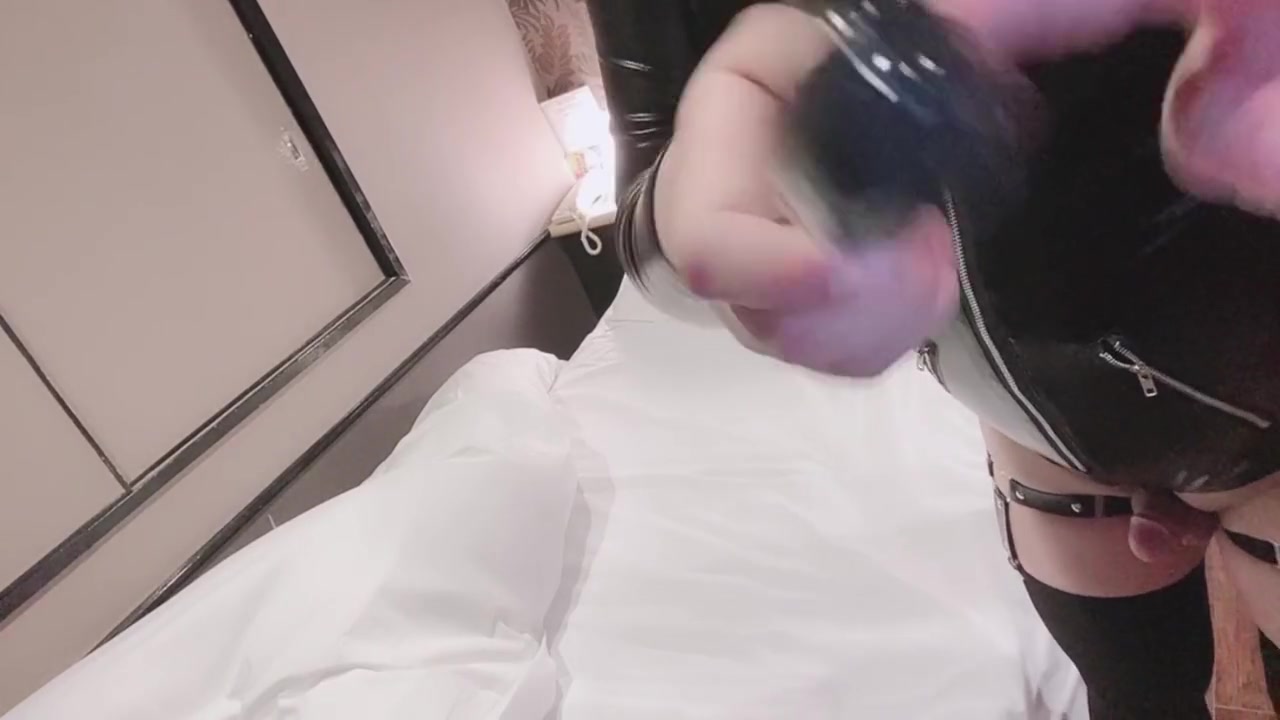 Sissy Yui Anal Masturbation