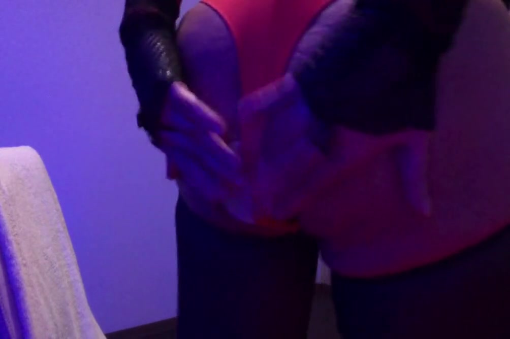 Kellycd666 Brazilian Cross Playing With Dildo On Webcam!