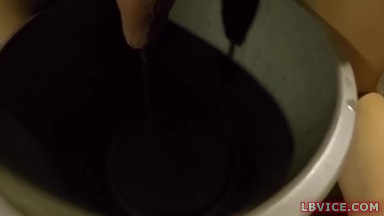 Ladyboy Nannie Takes Urine Enema During Giving Blowjob