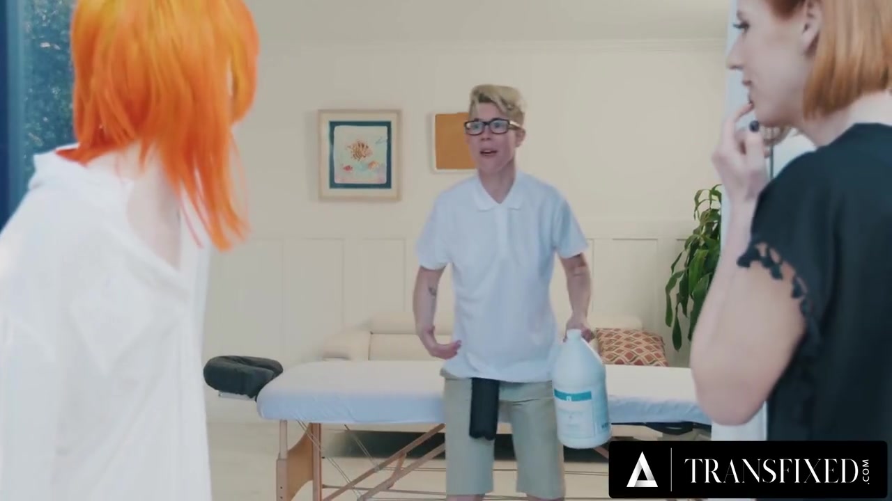 Kenzie Anne, Shiri Allwood And Jean Hollywood In Redhead Trans Give Oiled Massage With Facial