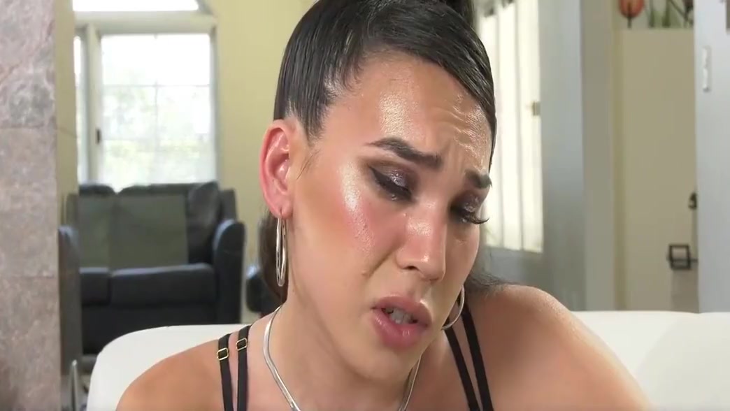 Kasey Kei In Beautiful Tranny Babe Gets Her Ass Drilled By Her Sugar Step daddy 6 Min