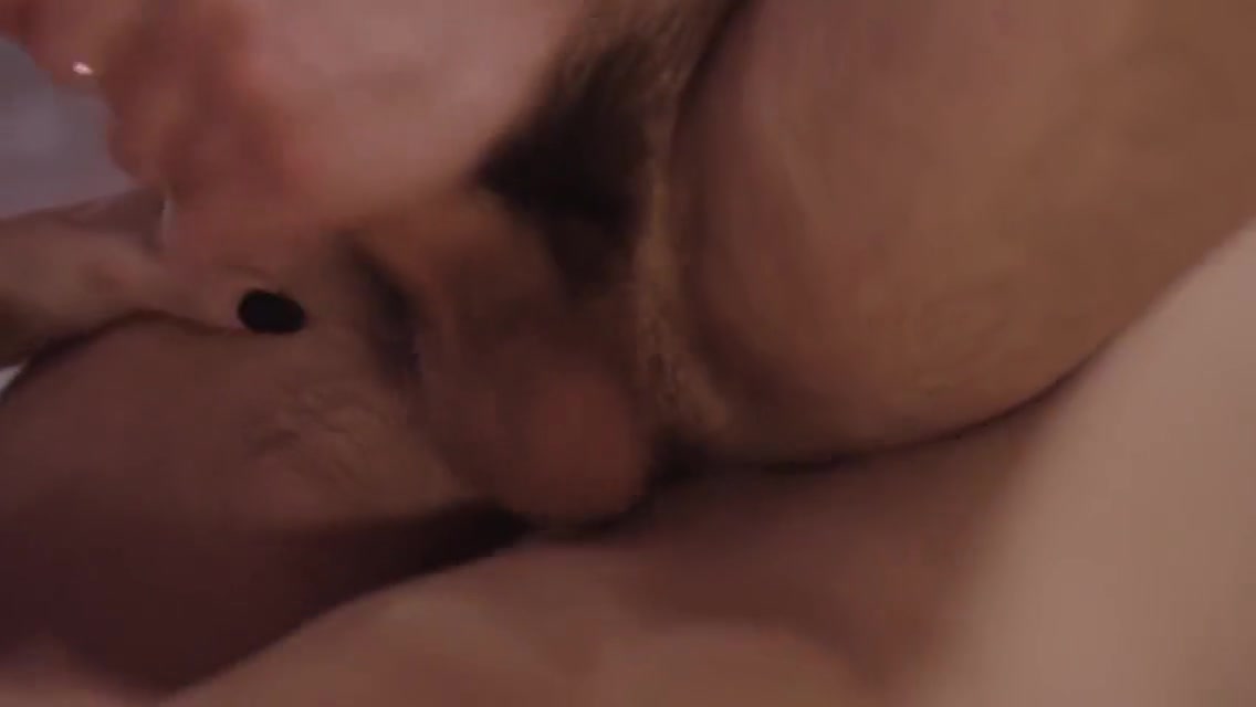 Petite Gym Tranny Fucks Male In Asshole While Kissing 7 Min