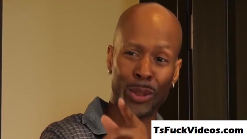 Shemale White Gets Analed By Ebony Roommate