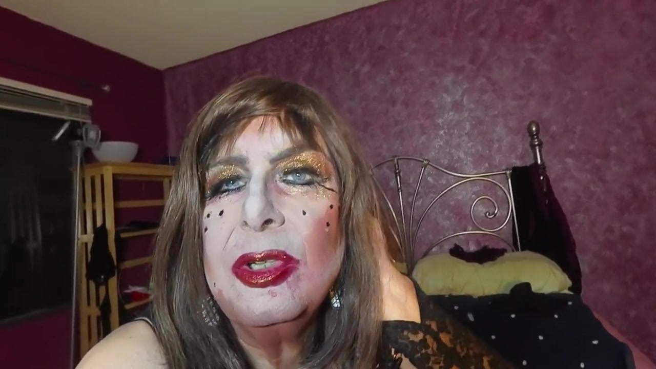 Michele Thompson Will Seduce You!!