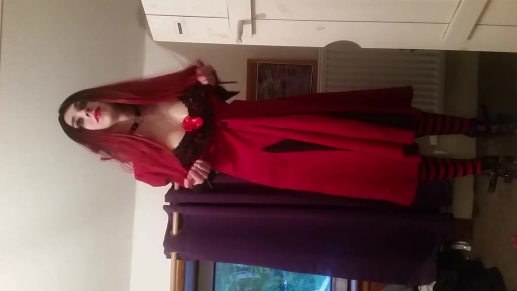 Shemale striptease