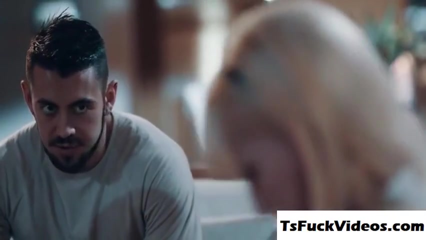 Jamie French In White Shemale Licks Stepsons Enormou