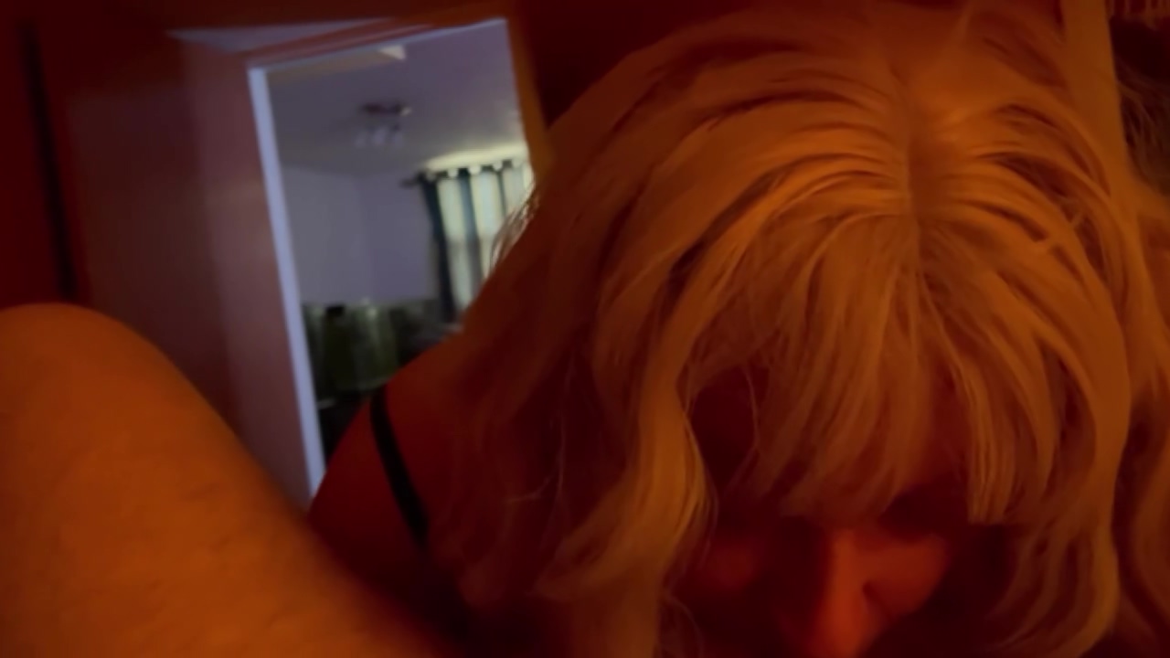 Blonde Milf Trans Serena Blows Hot Dude To Completion In 4 Minutes
