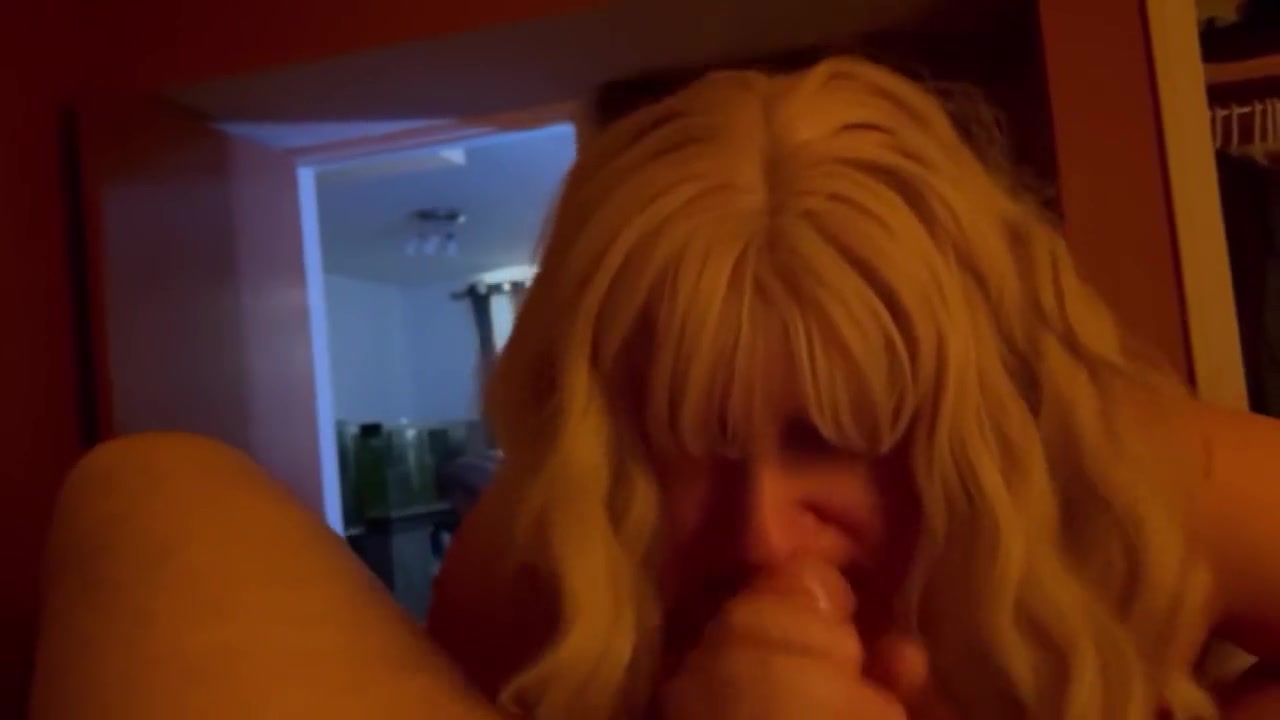 Blonde Milf Trans Serena Blows Hot Dude To Completion In 4 Minutes