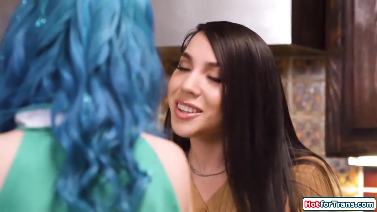 Tgirl Couple Thanks Bff With Their Dicks With Jewelz Blu And Big T