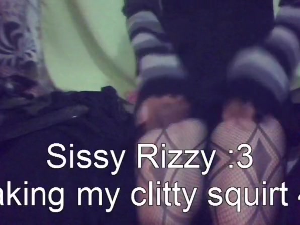 Making my clitty squirt 4u