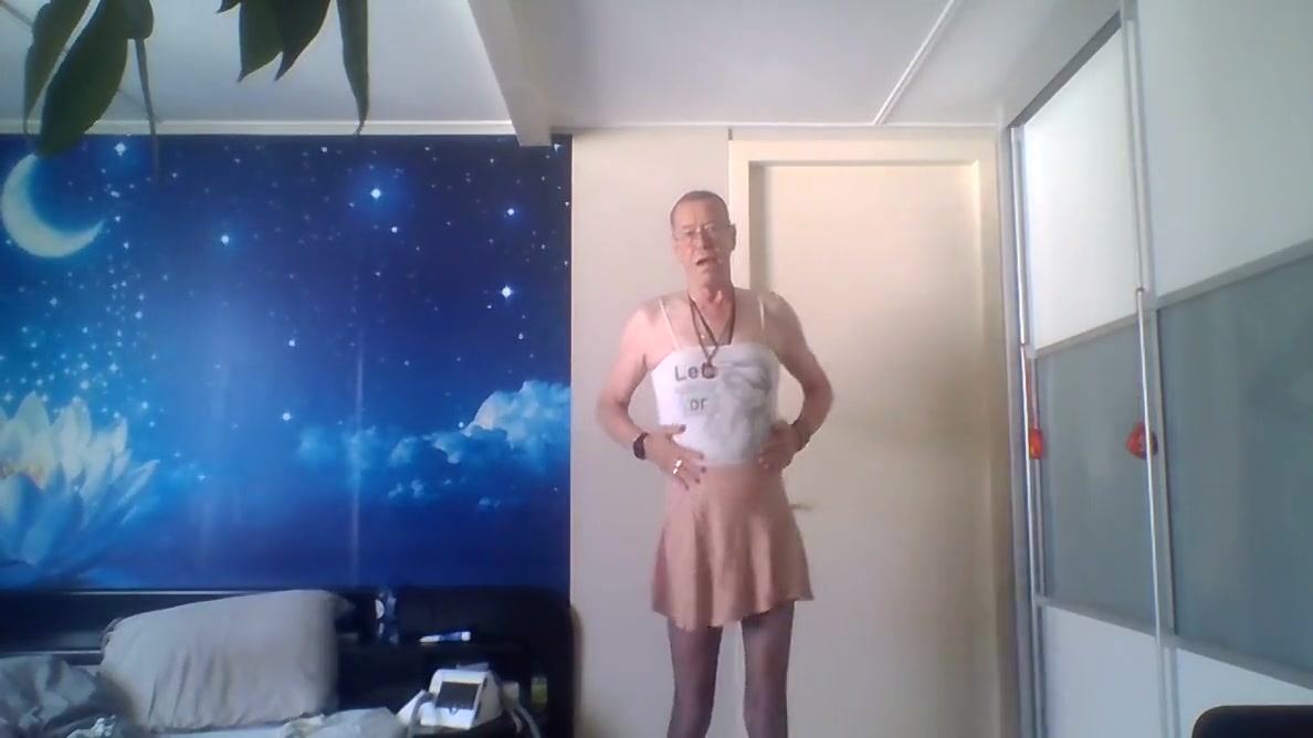 Still Horny After Skype Contact With Willem
