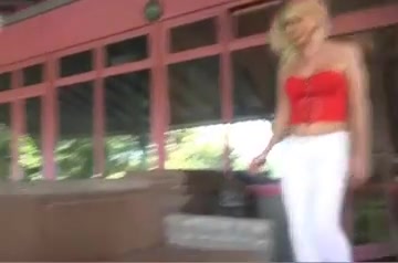 Joanna Jet 165 Cougar in Jeans