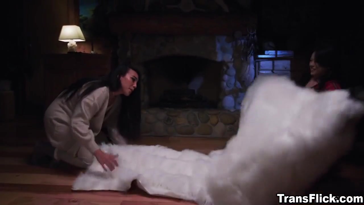 Kasey And Breaks The Coldness With Hot Sex With Kasey Kei, Louise Louellen And Lulu Chu