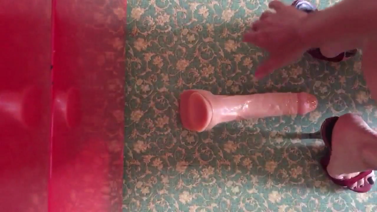 Alelucena xtreme sex tool fuck feet polished black!