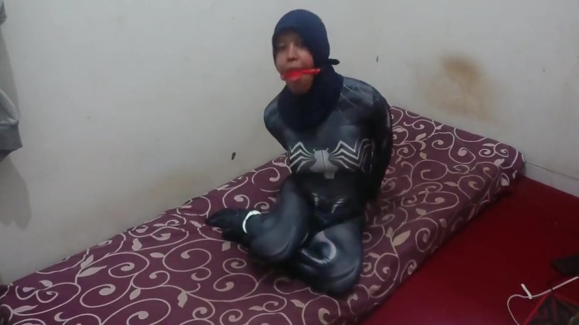Spidey Bodysuit Hijab