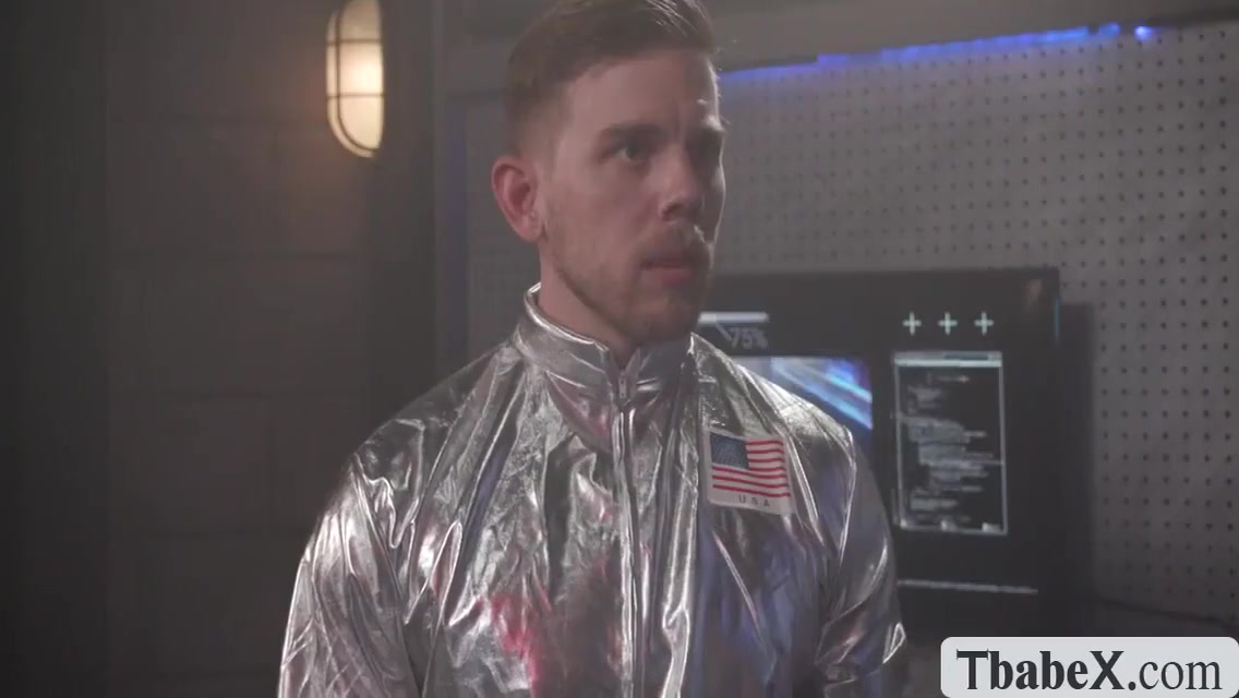 Steve Rickz And Kasey Kei In Tranny Babe Astronaut Ass Fucked In The Spaceship 6 Min