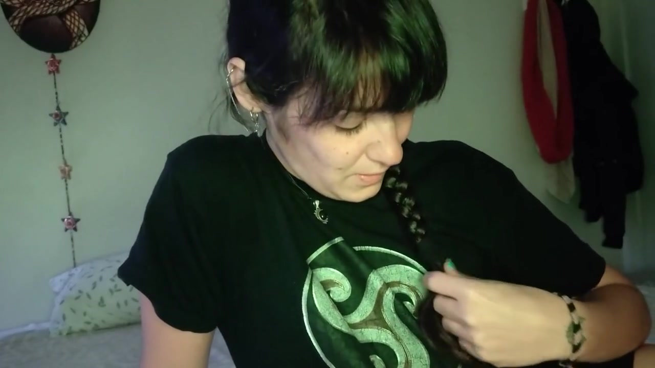 Your Hippie Feels Trans And Wants You To Fuck Her. Roleplay