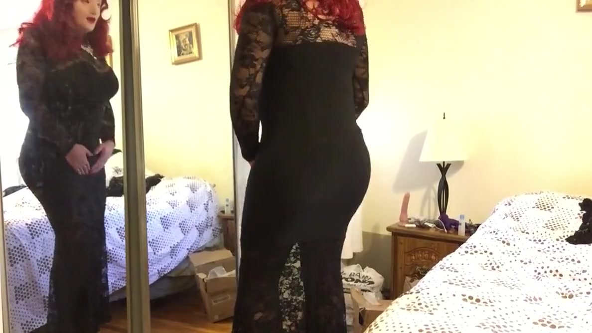 Deanna Cd Doll In Long Black Dress