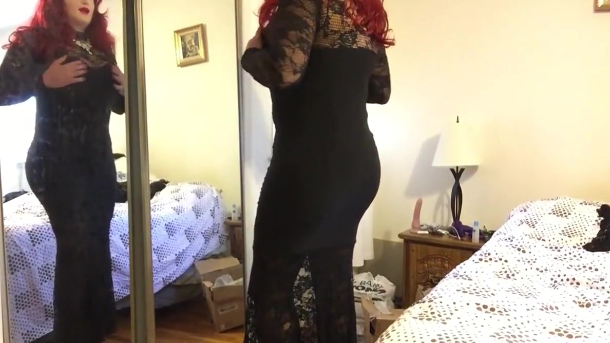 Deanna Cd Doll In Long Black Dress