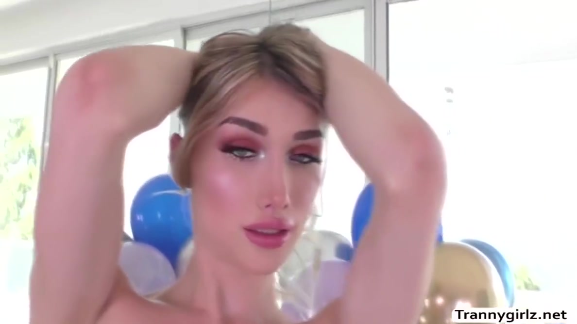Luna Love - Gorgeous Shemale Gets Her Ass Banged By Huge Cock