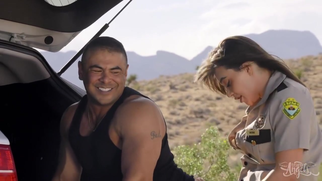 Shemale Sheriff Goes Wild With Emma Rose