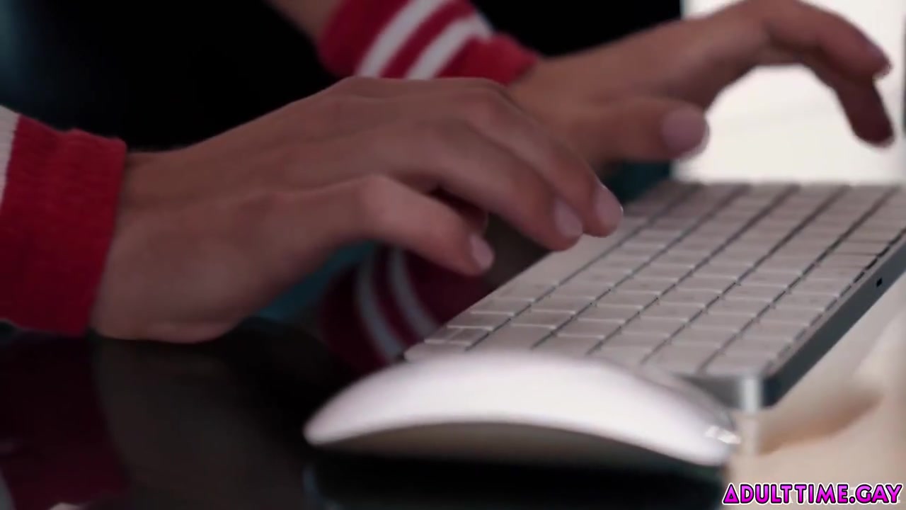 Benny Fox And Clark Delgaty - Hey Guys Here. Today I Came Across This Cute Nerdy Computer Femboy Geek Who Simply Was Too Fucking Hot Not To Fuck! 6 Min