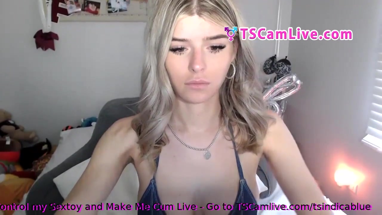 Irresistible Big Butt Ts Shows Her Ass Hole Part 4