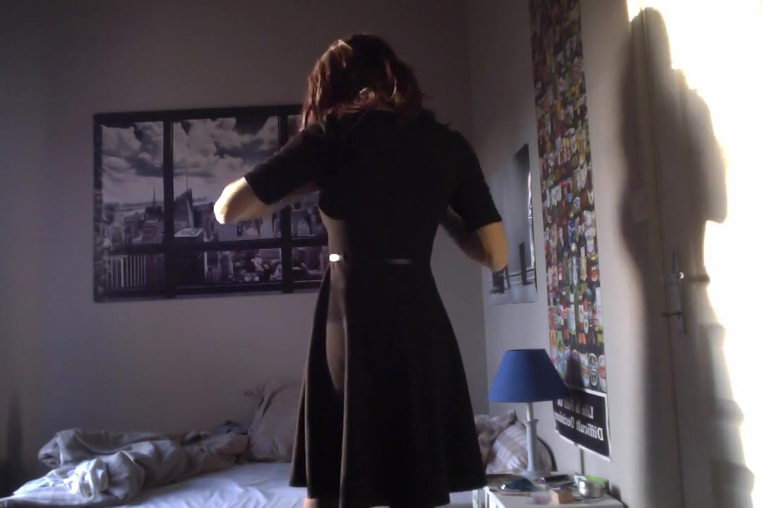 Zentai girl striptease