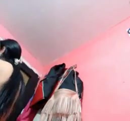 Maria jerks to an explosive cum