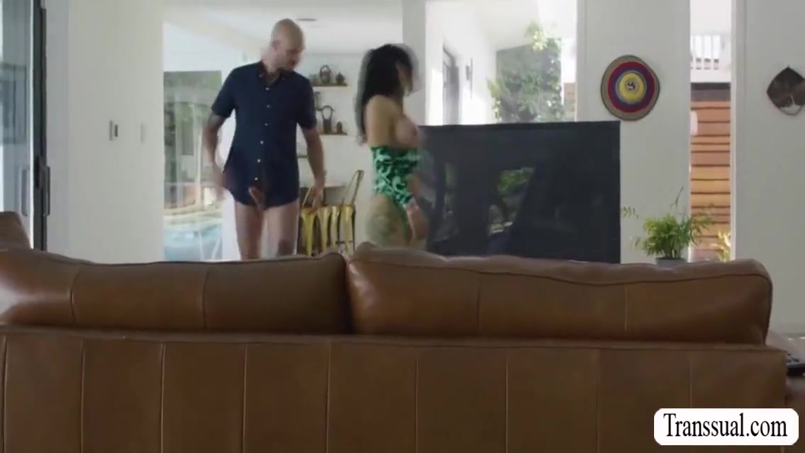 Eva Maxim In Trans Latina Lets Carpenter Bang Her Ass 10 Min
